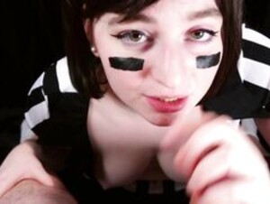 Delilah Cass referee blowjob