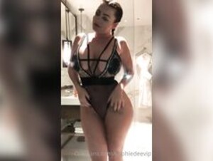 Sophie Dee teasing onlyfans