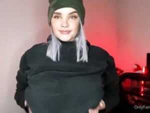 whiptrax tits