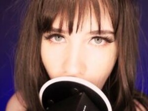 Asmr Mood ear eating