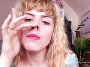 Molly Darling - her piggy nose fetish