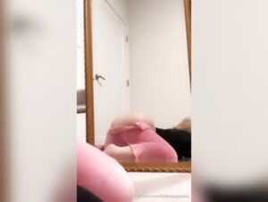 Lindsay capuano 2