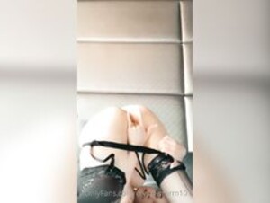 crystalstorm101 - white fingering