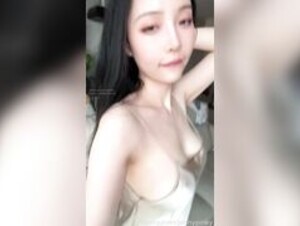 Jennypink naked at home