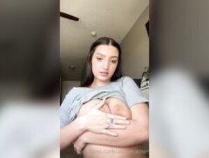 AlisonRainer004