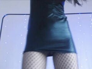 MissReinaT - Dance in Latex