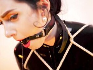 Miss Ellie Mouse -- Rope bondage