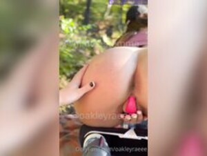 Oakleyraeee farm outdoor Onlyfans Video