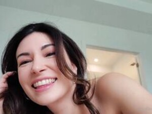 Alinity TEASING YOU