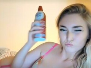 Ashton Birdie OnlyFans Whipped Cream Stream
