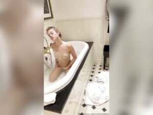 Viktoria kpa nude bath and masturbate