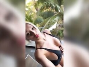 DANIELA CHAVEZ 1