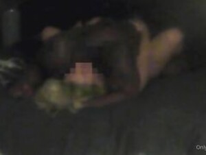 Qoshotwife ( sorry for poor quality )