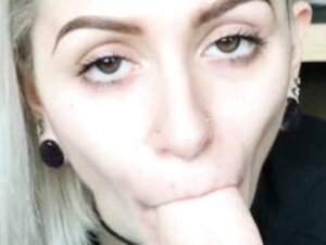 Jasper Blue eye contact blowjob