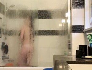 kittyxkat98 Shower Spy