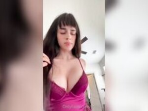 Soogs sucks fucks teases takes cum shot on ass