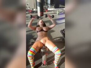 Chromazz nude workout