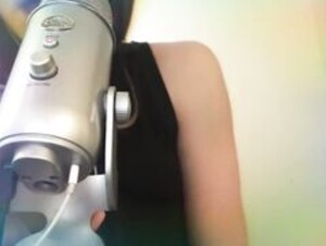 Bella Rose ASMR Ear eating and moaning