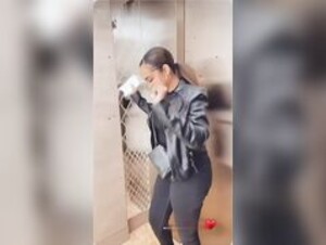 Yusr Murtada / muslim thot little dance