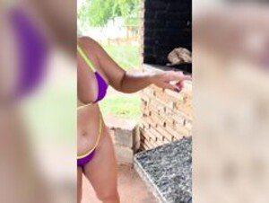 Loira Praiana from Tiktok