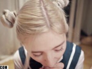 Eva Elfie - Kawaii Schoolgirl Gets Creampie
