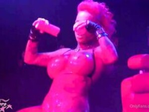 Kitty Core Big Fake Tits Show