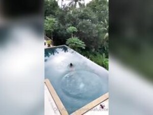 Mikala Fuente 2