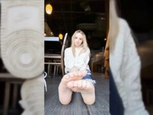 Gracefulgracexo onlyfans feet