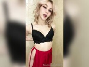 Moonsi tease