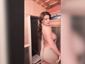 KittyPlays Bikini Sauna Ass Tease Fansly Onlyfans Leak