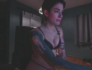 aynmarie's webcam show from January-01-2024 03-34-58