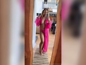 Mandy Sacs Onlyfans 1