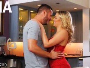 MIA MALKOVA HOT SEX-CHERRYPIMP