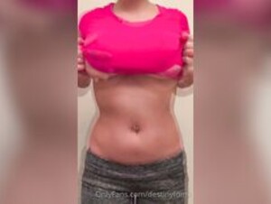 Destiny Fomo - Showing Her Titty