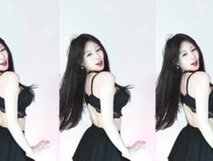 Woohankyung Cute Dancing with Hair Play