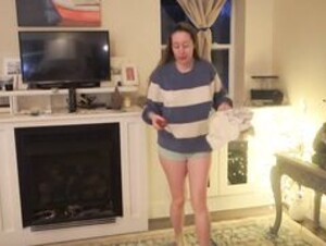 rose kelly cleans her butt
