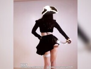 WAVEYA ARI PIRATE SEXY DANCE