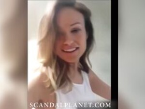 Olivia wilde flashing tits