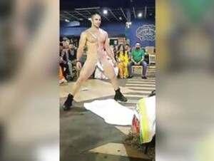 Panjabi NRI Wedding Bride Enjoying Male Stripper