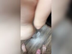 NIKKIXOXO FUCK IN THE KITCHEN