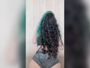 Taysha Sativa twerking on ig stories