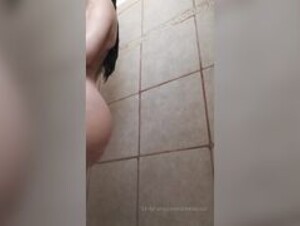 Alex Coal Showering - Onlyfans