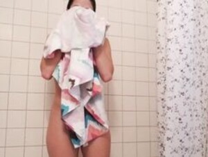 Alex Coal Showering - Onlyfans