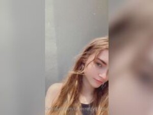 ursecretgirlfriend