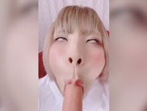 COMONUN Blowjob (2)