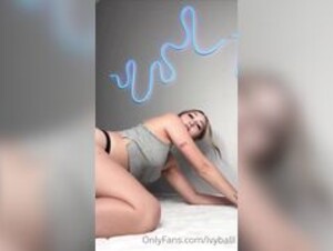 IvyBall Bootyfull !