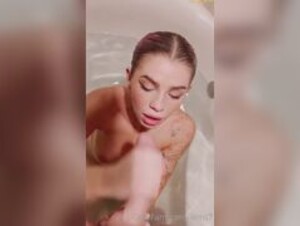 Lems7 bath blowjob