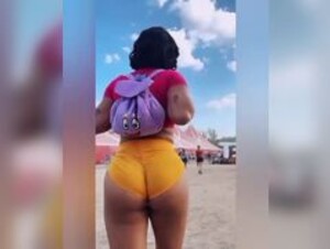Annabgo Dora Cosplay