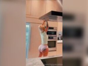 Iggy Azalea 2