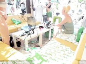 EmilyBloom's webcam show from MFC May-24-2023 23:03:22